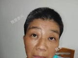 泰州市泰兴市寻亲：五旬女子被救助，穿花上衣，高1米45